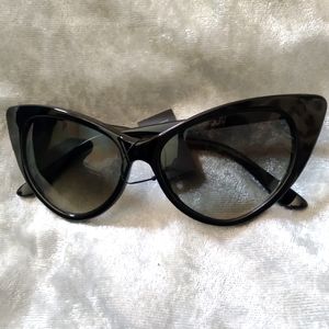 ☀️🕶️ Cateye sunglasses *Fun & Funky!*